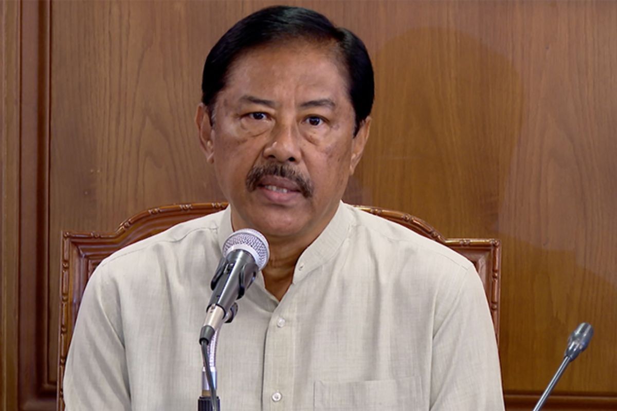 স্ত্রীসহ সাবেক মন্ত্রী বীর বাহাদুরের বিরুদ্ধে দুদকের মামলা