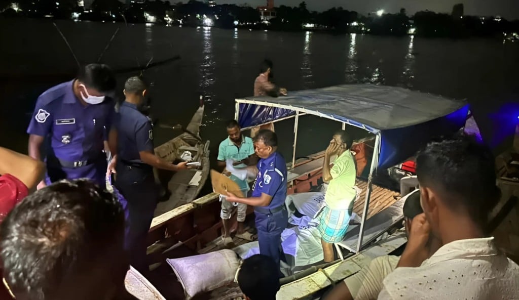 বুড়িগঙ্গায় চার মরদেহ উদ্ধার জনমনে আতঙ্ক 1756006609 ছয় ঘণ্টার ব্যবধানে বুড়িগঙ্গায় চারজনের মরদেহ উদ্ধার, জনমনে আতঙ্ক