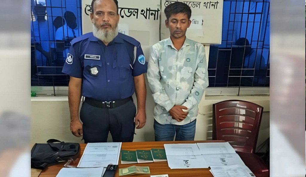 ভারতে পাঠানোর কথা বলে দুই রোহিঙ্গাকে ফেনীতে এনে দালাল গ্রেপ্তার 1754378580 ভারতে পাঠানোর কথা বলে দুই রোহিঙ্গাকে নিয়ে এলো ফেনীতে, দালাল গ্রেপ্তার