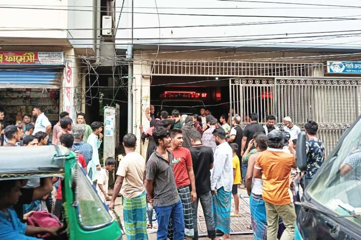 হাসপাতালে ভাঙচুর
