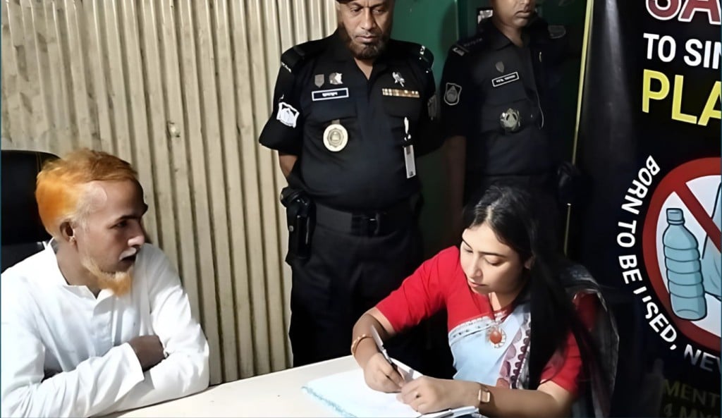 ভৈরবে নিষিদ্ধ পলিথিন ব্যাগ উৎপাদনের দায়ে তিন কারখানাকে জরিমানা 1754369837 ভৈরবে নিষিদ্ধ পলিথিন ব্যাগ উৎপাদনের দায়ে তিন কারখানাকে জরিমানা