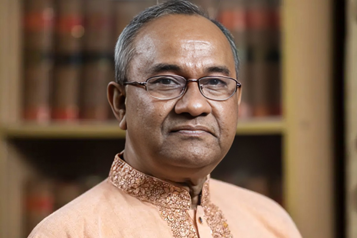 হামলার ভয়ে মিডিয়া হাউজগুলো অনেক নিউজ ছাপাতে পারেন না: মনজিল মোরসেদ