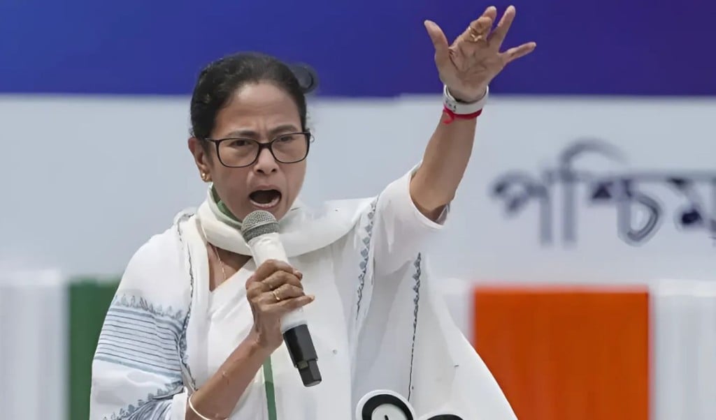 বাংলাকে ‘বাংলাদেশের ভাষা’ বলায় মমতার ক্ষোভ 4 মমতা 1754296826 বাংলাকে ‘বাংলাদেশের ভাষা’ বলায় মমতার ক্ষোভ