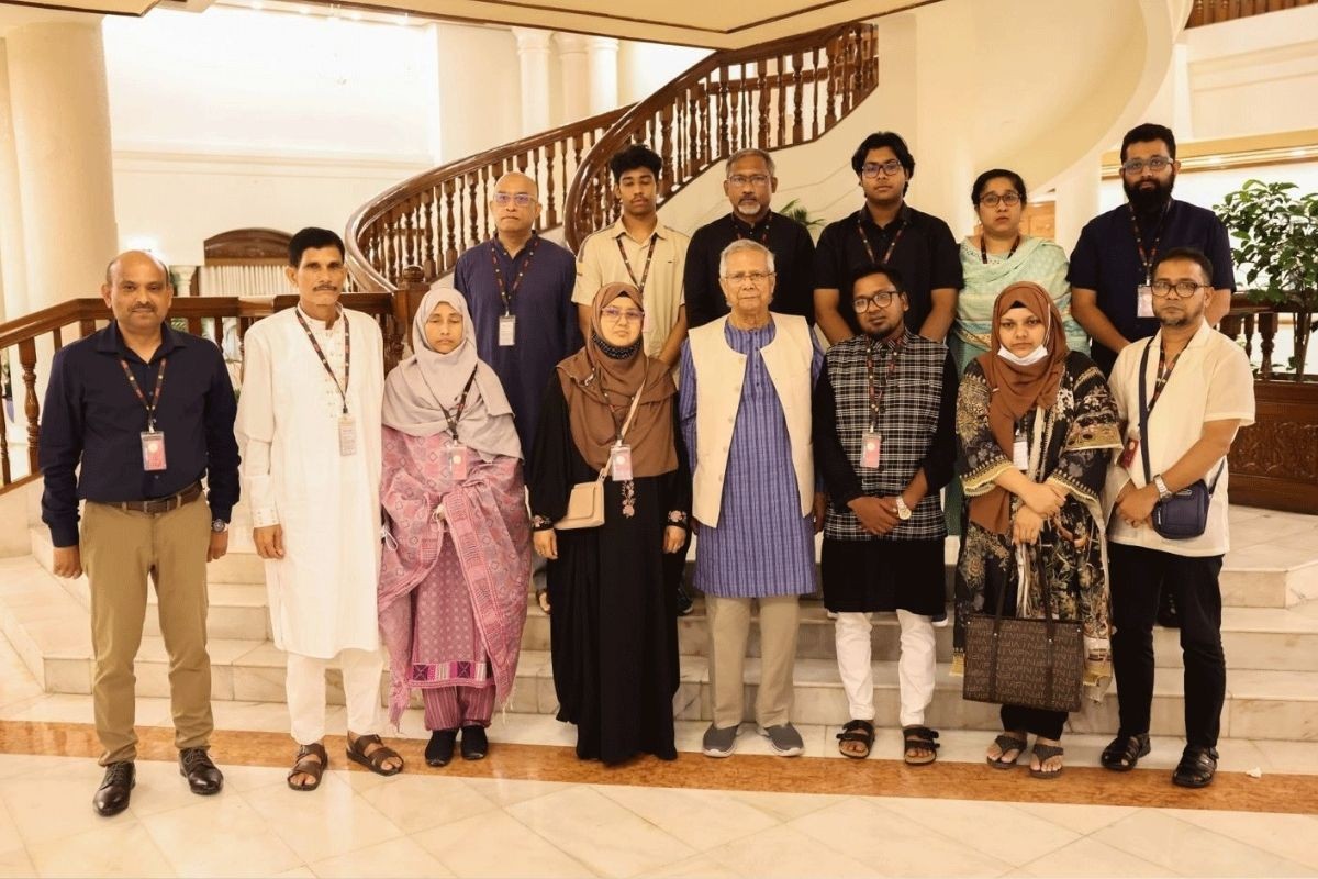 মাইলস্টোনের তিন শিক্ষক সাহসিকতার জন্য জাতির কাছে চিরস্মরণীয় হয়ে থাকবেন: প্রধান উপদেষ্টা