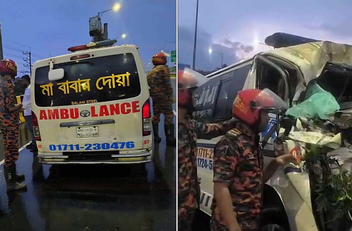 মাওয়া এক্সপ্রেসওয়েতে পৃথক দুই অ্যাম্বুলেন্স দুর্ঘটনায় আহত ৬