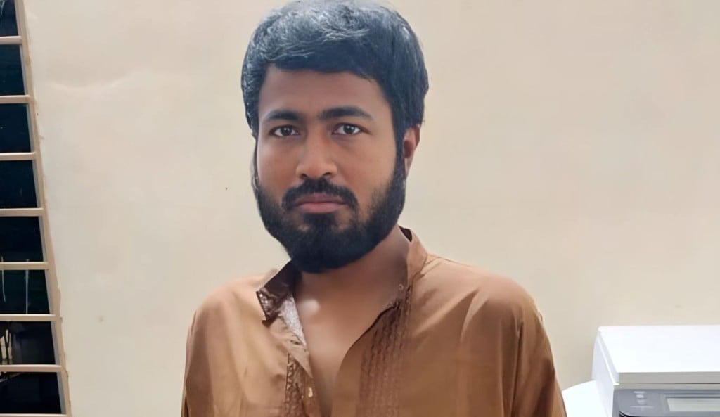 মাদরাসাছাত্রকে অপহরণের অভিযোগে যুবক গ্রেপ্তার 1756104629 মাদরাসাছাত্রকে অপহরণের অভিযোগে যুবক গ্রেপ্তার