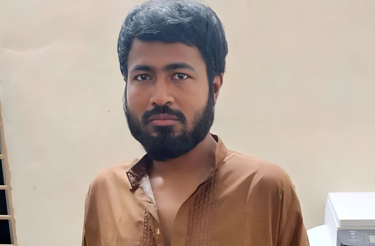 মাদরাসাছাত্রকে অপহরণের অভিযোগে যুবক গ্রেপ্তার