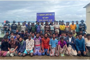 মিয়ানমারের জলসীমায় প্রবেশ, ১২২ জেলে আটক