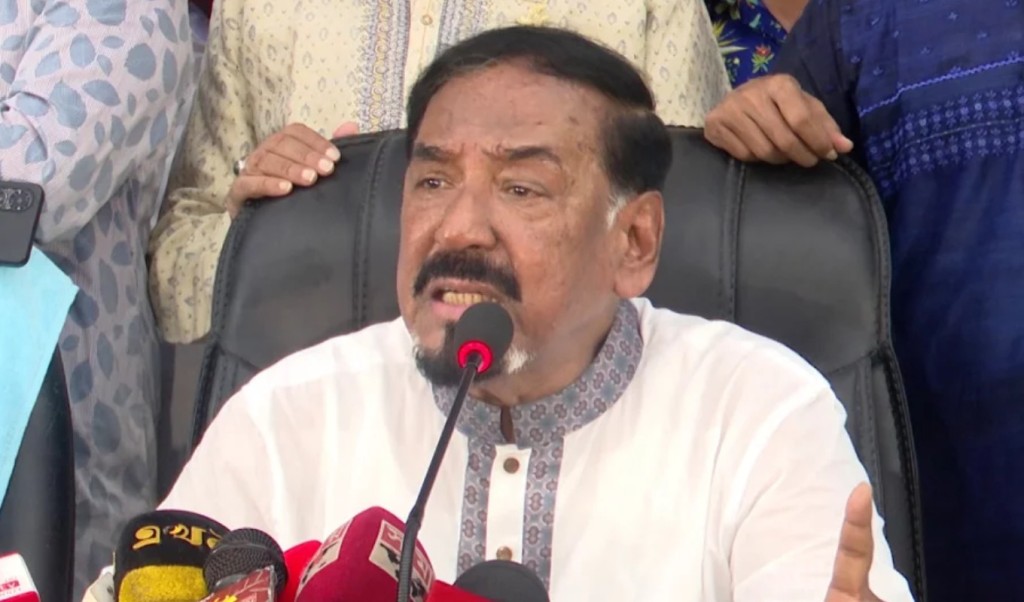 মুক্তিযুদ্ধ করে যে সংবিধান লেখা হয়েছে, তা মিথ্যা প্রমাণ করার চেষ্টা হচ্ছে: মেজর হাফিজ 3 মেজর হাফিজ