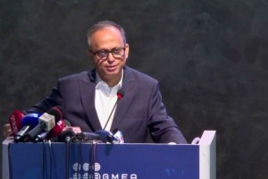 যুক্তরাষ্ট্রে পোশাক রপ্তানিতে মোট ৩৬.৫ শতাংশ শুল্ক দিতে হবে: বিজিএমইএ সভাপতি