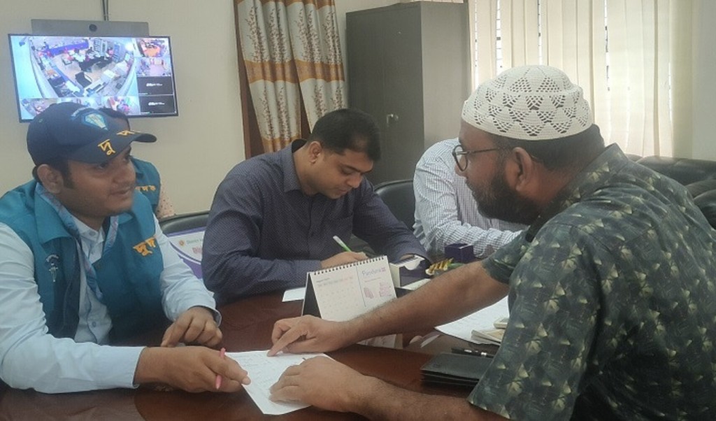 রাজবাড়ী সদর হাসপাতালে দুদকের অভিযান, মিলেছে বিভিন্ন অনিয়মের সত্যতা 4 রাজবাড়ী সদর হাসপাতালে দুদকের অভিযান মিলেছে বিভিন্ন অনিয়মের সত্যতা 1755698819 রাজবাড়ী সদর হাসপাতালে দুদকের অভিযান, মিলেছে বিভিন্ন অনিয়মের সত্যতা