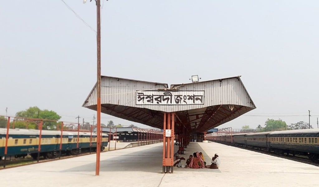 রেললাইনে দুর্ঘটনা 1755502972 রেললাইনে দুর্ঘটনা: ট্রেনের ধাক্কায় প্রাণ গেলো সেলিমের