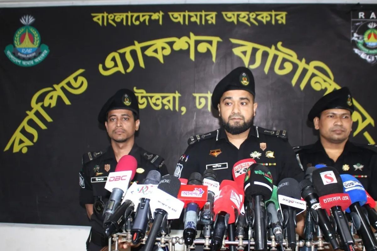 স্ত্রীকে কু-মন্তব্যের জেরে অলি মিয়াকে হত্যার পর লাশ ৮ টুকরো করে স্বামী