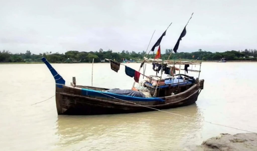 লক্ষ্মীপুরে নৌকায় গ্যাস সিলিন্ডার বিস্ফোরণে দগ্ধ একজনের মৃত্যু 1754813028 লক্ষ্মীপুরে নৌকায় গ্যাস সিলিন্ডার বিস্ফোরণে দগ্ধ একজনের মৃত্যু