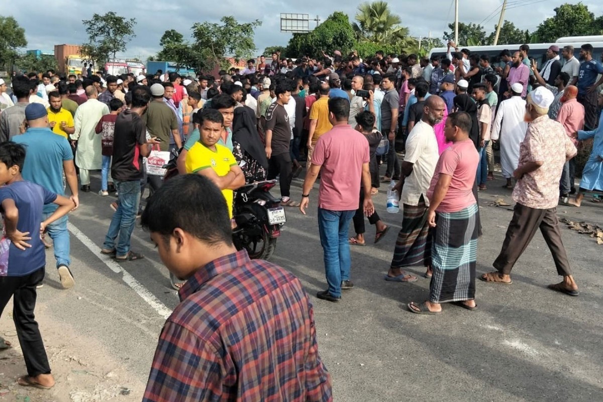 লরিচাপায় প্রবাসী নিহত, ঢাকা-চট্টগ্রাম মহাসড়ক অবরোধ