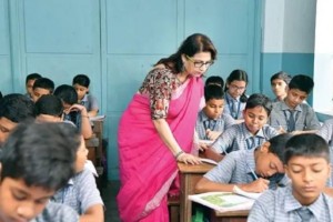 শিক্ষকদের কোচিং-বাণিজ্যের নতুন ফাঁদ: ‘ডিটেনশন’
