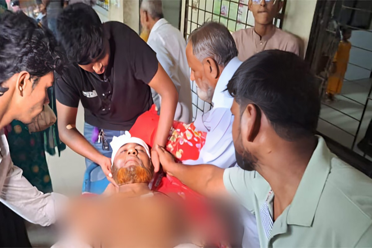 কুষ্টিয়ায় শিশুদের ঝগড়াকে কেন্দ্র করে সাংবাদিকের ওপর হামলা