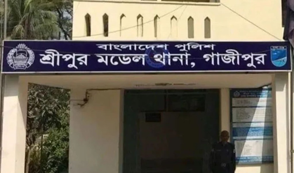 গাজীপুরে অতিরিক্ত মূল্যে সরকারি আটা বিক্রি, স্বেচ্ছাসেবক দল নেতাকে পিটুনি 4 শ্রীপুর 1755060376 গাজীপুরে অতিরিক্ত মূল্যে সরকারি আটা বিক্রি, স্বেচ্ছাসেবক দল নেতাকে পিটুনি