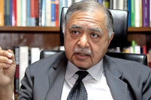 সংবিধানের মূলনীতি থেকে আমরা সরে যাচ্ছি: ড. কামাল হোসেন