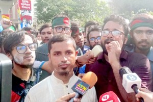 সরকারের কমিটি পছন্দ হয়নি, আন্দোলন চালিয়ে যাওয়ার ঘোষণা ‎প্রকৌশল শিক্ষার্থীদের