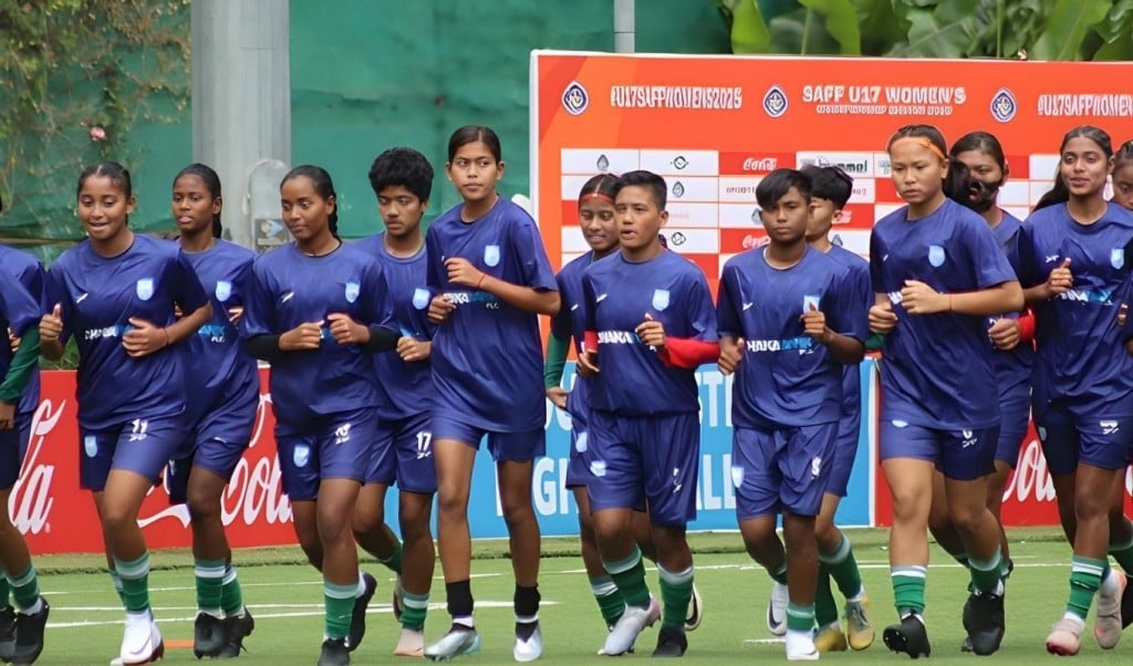 সাফ অভিযানে আজ মাঠে নামছে অনূর্ধ্ব ১৭ নারী ফুটবল দল 1755658350 সাফ অভিযানে আজ মাঠে নামছে অনূর্ধ্ব-১৭ নারী ফুটবল দল