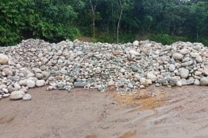 সিলেটে নজিরবিহীন পাথর লুটে জড়িত ৫২ জনের নাম প্রকাশ