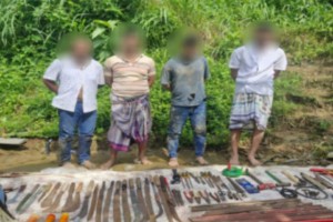 সীতাকুণ্ডে পাহাড়ে অস্ত্র তৈরির কারখানায় অভিযান, বিপুল অস্ত্রসহ আটক ৪