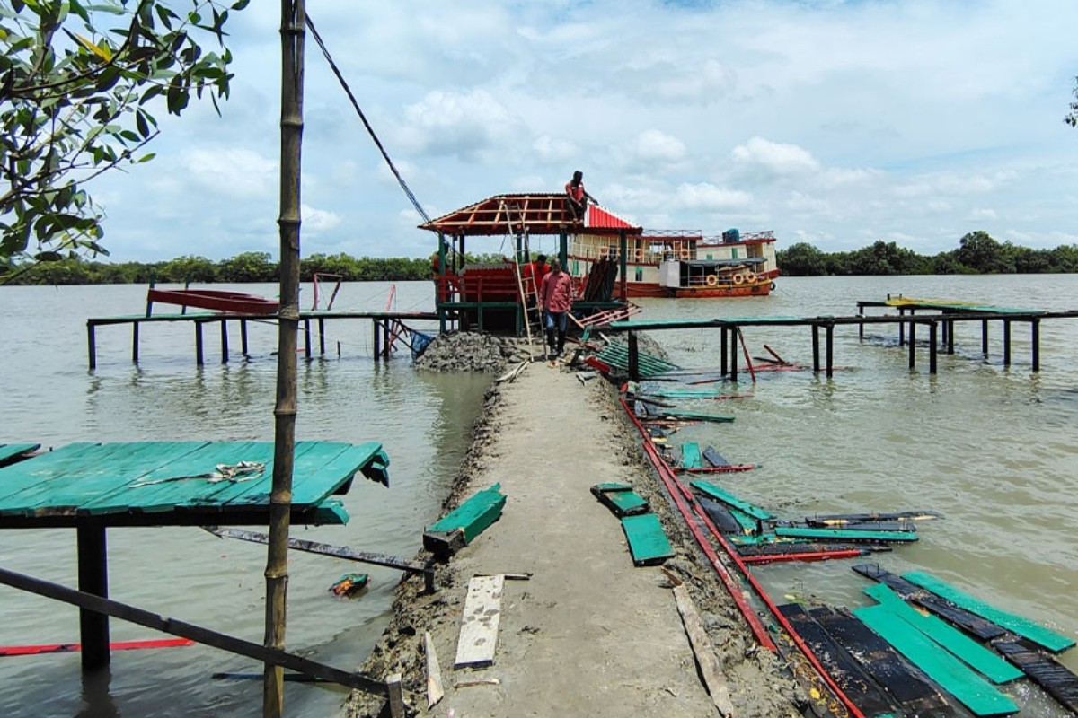 সুন্দরবনের চর দখল করে গড়ে তোলা রিসোর্ট উচ্ছেদ