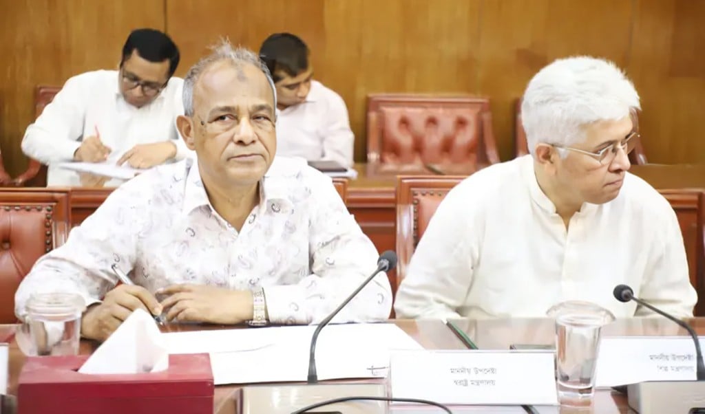 স্বরাষ্ট্র উপদেষ্টা 1754291316 যে একটু বেশি ভালনারেবল, তারে একটু বেশি প্রোটেকশন দেওয়া হয়: স্বরাষ্ট্র উপদেষ্টা