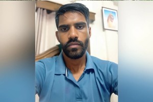 স্বেচ্ছাসেবক দল নেতার ইয়াবা সেবনের ছবি ভাইরাল