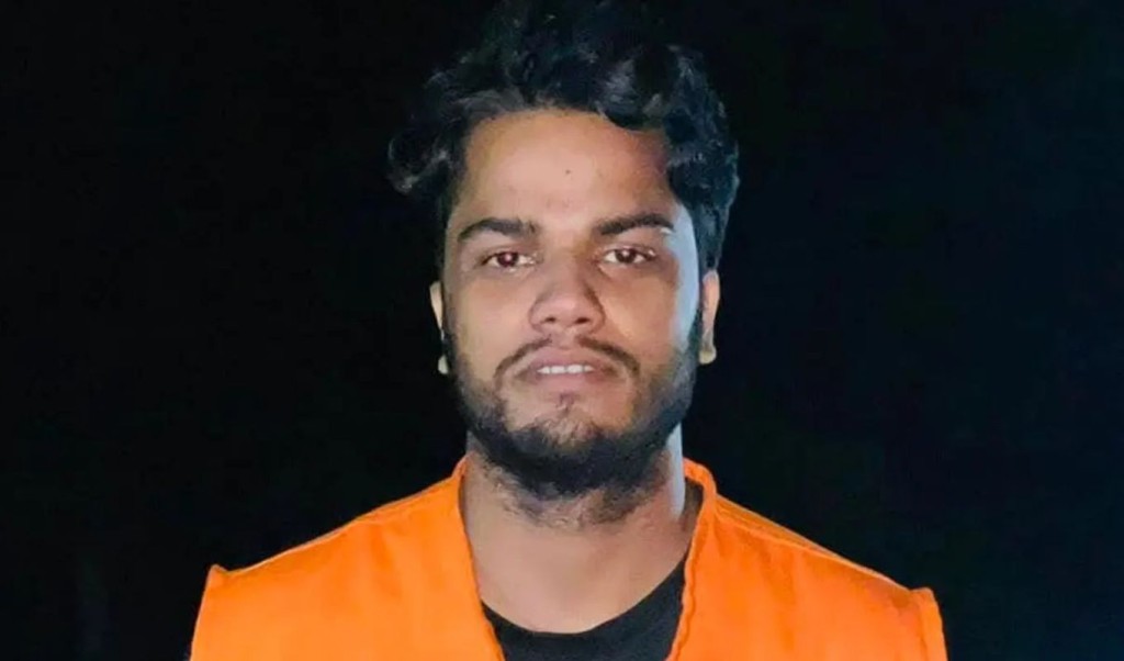হাত-পা বাঁধা অবস্থায় নিখোঁজ স্বেচ্ছাসেবক দল নেতা উদ্ধার 4 হাত পা বাঁধা অবস্থায় নিখোঁজ স্বেচ্ছাসেবক দল নেতা উদ্ধার 1755759734 হাত-পা বাঁধা অবস্থায় নিখোঁজ স্বেচ্ছাসেবক দল নেতা উদ্ধার