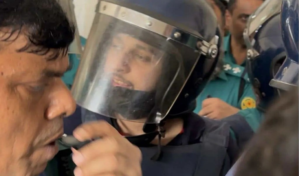‘আমার কিডনিতে অপারেশন স্ত্রী অন্তঃসত্ত্বা বলে জামিন চাইলেন আফ্রিদি 1756561875 ‘আমার কিডনিতে অপারেশন, স্ত্রী অন্তঃসত্ত্বা’ বলে জামিন চাইলেন আফ্রিদি