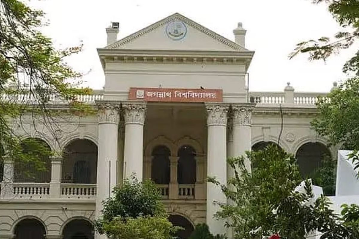 ‘আমার বিভাগ, মেয়ে দেখলে উত্ত্যক্ত করবই‘— জবি ছাত্রদল নেতা