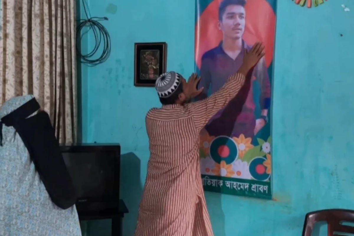 ‘উনারা এখন রাজনীতি নিয়ে ব্যস্ত’—আক্ষেপ শহীদ শ্রাবণের বাবার