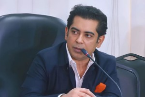 ‘এক সময় ভাত খুঁজতো ক্যান্টিনে, এখন হাঁস খোঁজে ওয়েস্টিনে’