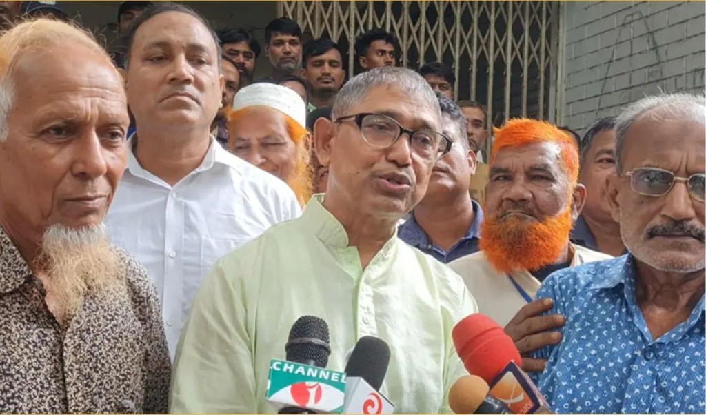 ‘একটা দল ৩০০ আসনে নমিনেশন দিয়ে এখন পিআরের কথা বলে’ 3 ‘একটা দল ৩০০ আসনে নমিনেশন দিয়ে এখন পিআরের কথা বলে 1755689567 ‘একটা দল ৩০০ আসনে নমিনেশন দিয়ে এখন পিআরের কথা বলে’