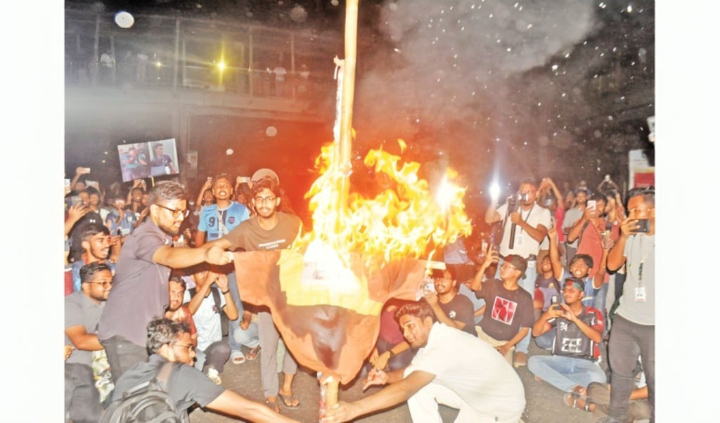 ‘কমপ্লিট শাটডাউন কর্মসূচিতে অচল দেশের সকল প্রকৌশল বিশ্ববিদ্যালয় 1756446061 ‘কমপ্লিট শাটডাউন’ কর্মসূচিতে অচল দেশের সকল প্রকৌশল বিশ্ববিদ্যালয়