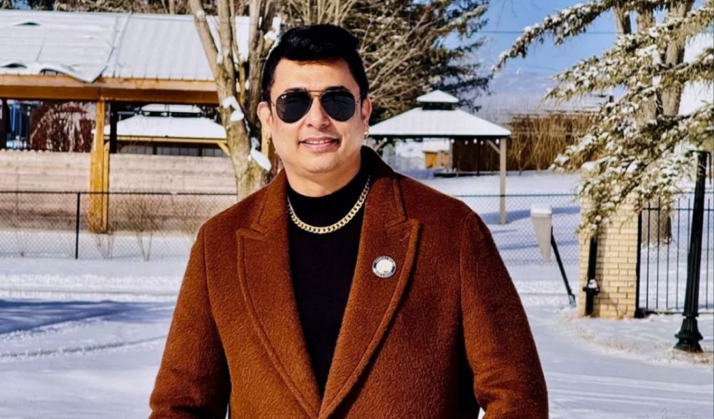‘ডিগবাজি’ দিতে কানাডা যাচ্ছেন জায়েদ খান 3 ‘ডিগবাজি দিতে কানাডা যাচ্ছেন জায়েদ খান 1755608358 ‘ডিগবাজি’ দিতে কানাডা যাচ্ছেন জায়েদ খান