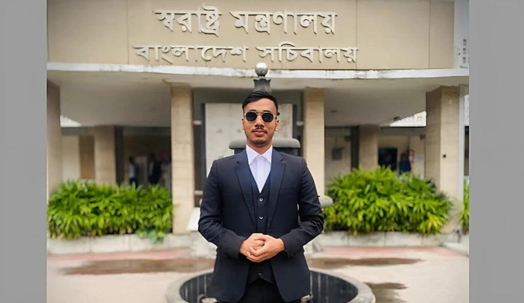 ‘সমন্বয়ক হওয়ার কিছুদিন পরেই বদলে যায় জানে আলমের জীবন 1754206329 ‘সমন্বয়ক’ হওয়ার কিছুদিন পরেই বদলে যায় জানে আলমের জীবন