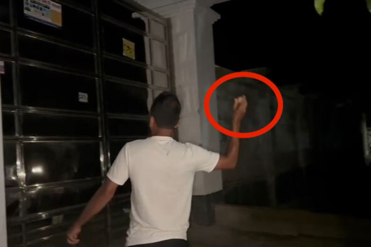 এবার আওয়ামী লীগ নেতা জাহিদের বাড়িতে ডিম নিক্ষেপ