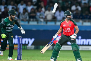 আবারও ব্যাটিং ব্যর্থতার পরিচয় দিল বাংলাদেশ