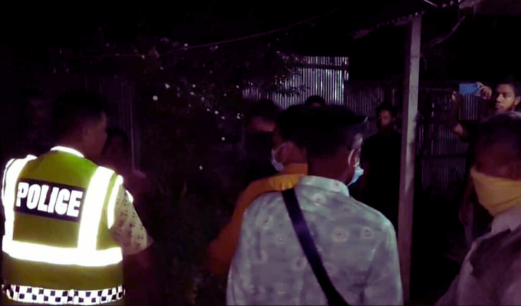 ঠাকুরগাঁওয়ে মা-মেয়ের অর্ধগলিত মরদেহ উদ্ধার 3 Add a subheading 2025 09 30T025649.842 1759179471 ঠাকুরগাঁওয়ে মা-মেয়ের অর্ধগলিত মরদেহ উদ্ধার