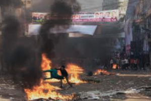 জাতীয় নির্বাচন ঘিরে নিরাপত্তা শঙ্কা, অস্ত্র উদ্ধারে জোর দিচ্ছে সরকার