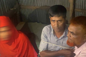 পরকীয়ায় ধরা খেয়ে জনতার হাতে গণধোলাইয়ের শিকার বিএনপি নেতা