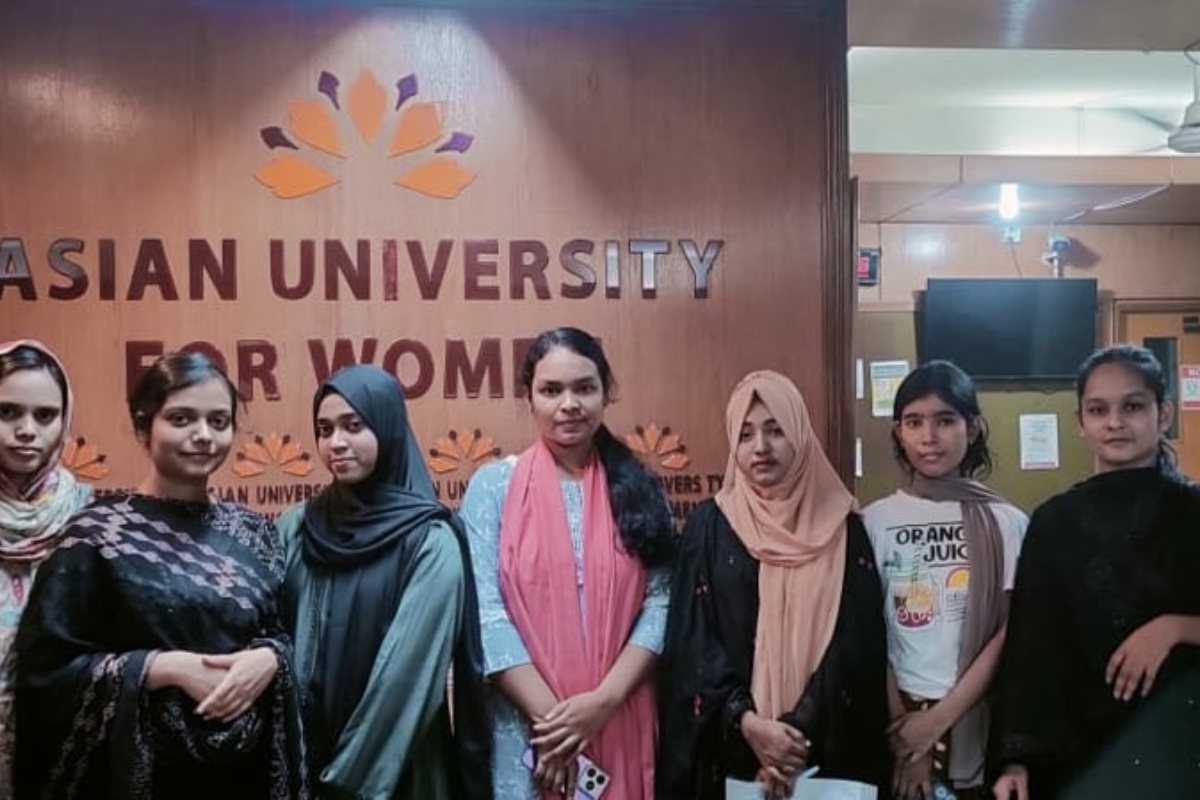 কারখানা থেকে বিশ্ববিদ্যালয়ে ৯ নারী