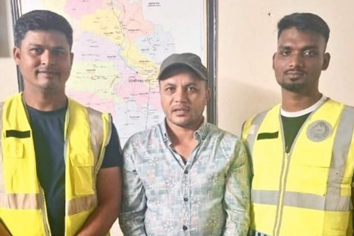 শ্রমিকবেশেও রক্ষা হলো না ছাত্রলীগ নেতার
