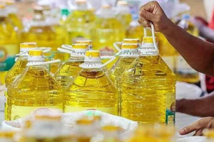আবারও ভোজ্যতেলের দাম বাড়াতে চায় ব্যবসায়ীরা