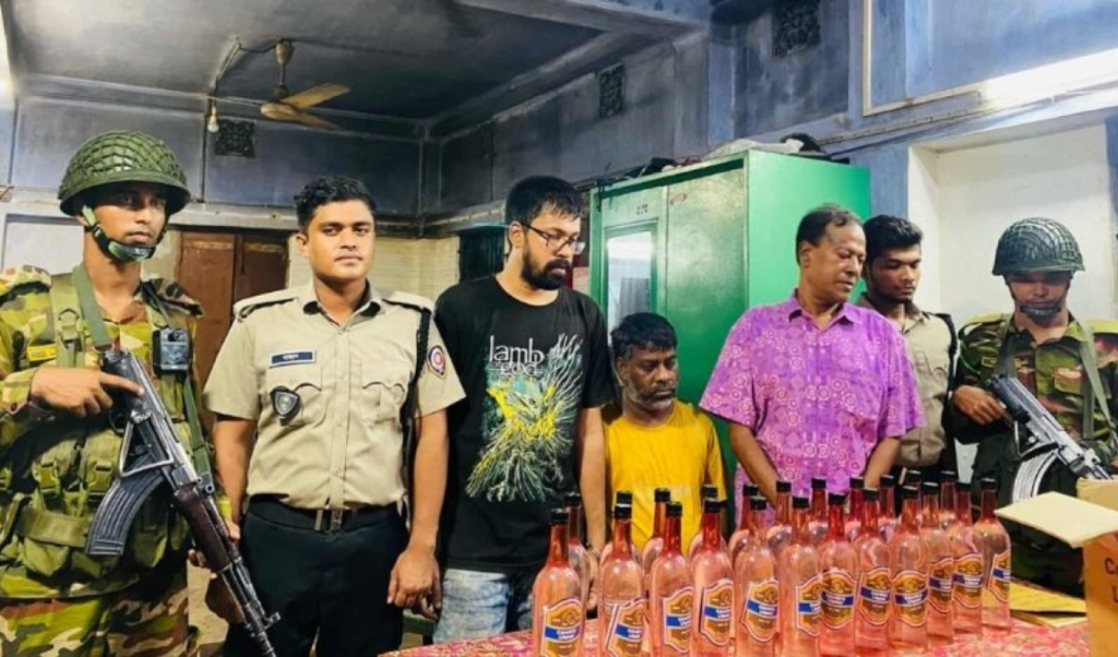 লক্ষ্মীপুরে ফার্মেসির আড়ালে দেশি মদের ব্যবসা, আটক ৩ 4 Add a subheading 71 1758224624 লক্ষ্মীপুরে ফার্মেসির আড়ালে দেশি মদের ব্যবসা, আটক ৩