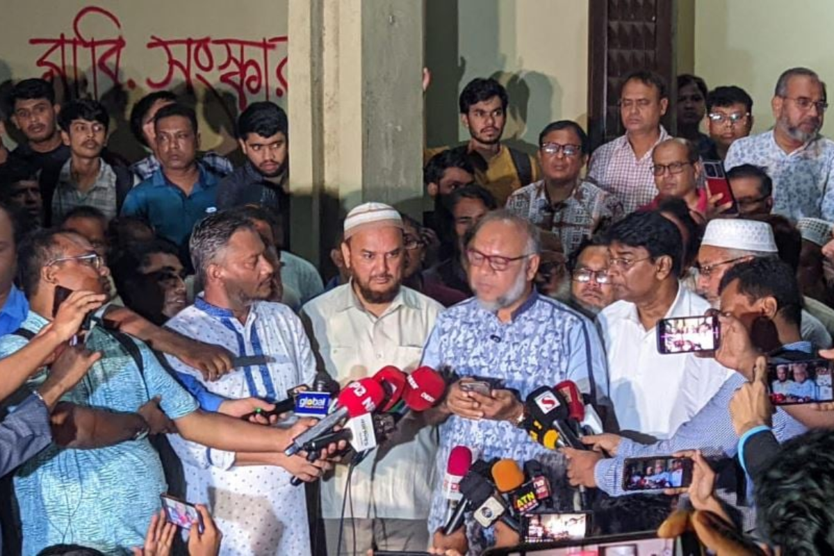 রাবিতে পোষ্য কোটাকে কেন্দ্র করে পূর্ণদিবস কর্মবিরতির ঘোষণা