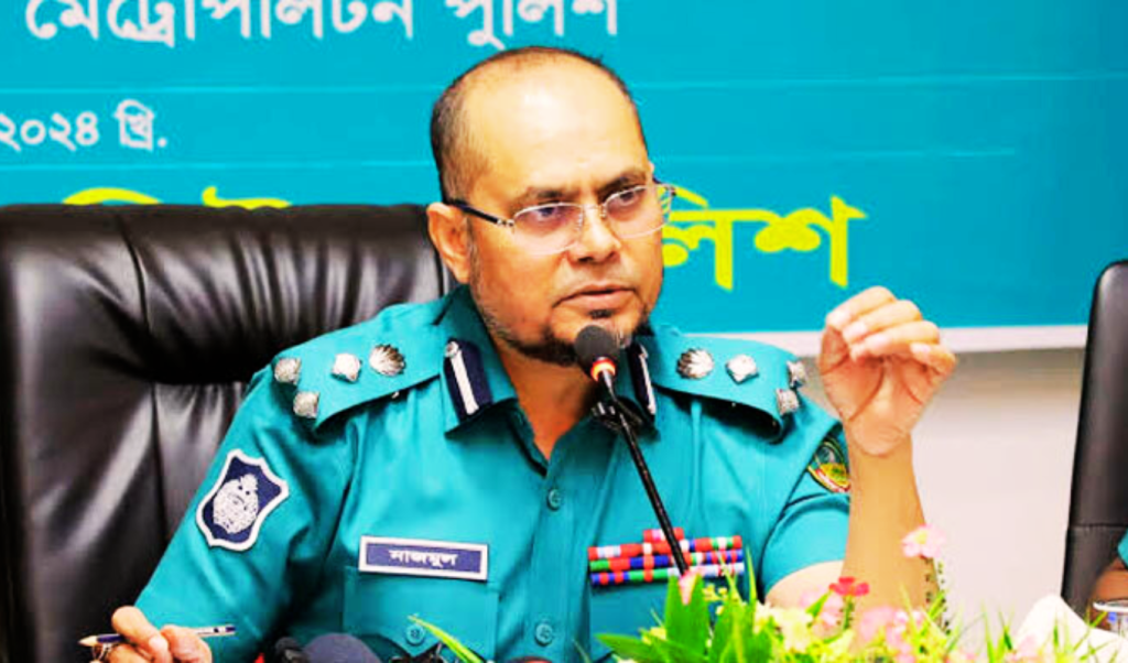 রাস্তা বন্ধ করে যাতায়াতের ঘটনায় জিএমপি কমিশনার নাজমুল করিম প্রত্যাহার 4 Untitled design 2025 09 02T005320.084 1756752864 রাস্তা বন্ধ করে যাতায়াতের ঘটনায় জিএমপি কমিশনার নাজমুল করিম প্রত্যাহার
